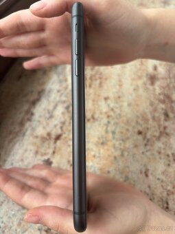 Iphone 11 64GB černá - 6
