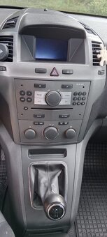 Opel Zafira 1.8 - 6