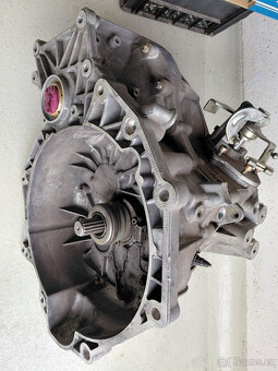 Prodám díly na Opel Speedster 2,2 - 6