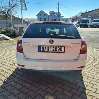 Škoda Octavia, 1,6 TDI 85kW DSG Style Odp. DPH - 6