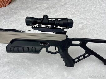 Kuše Excalibur Matrix 330 Black - 6