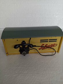 SCHUCO garáž + autíčko - 6