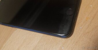 Telefon Apple iPhone 7 128GB + nabíjecí kabel - 6