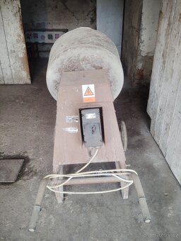 Prodám stavební míchačku - 6