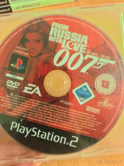 Playstation 2 + 18 her - 6