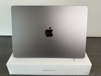 MacBook Air 15' '2023 / M2 / 8GB / 256GB SSD / Space Gray - 6