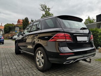 MERCEDES GLE 250D 4X4 NOVÉ V ČR/1.MAJITEL/PLNÝ SERVIS/2017 - 6