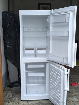 Lednice s mrazákem Electrolux EN3201MOW - 6