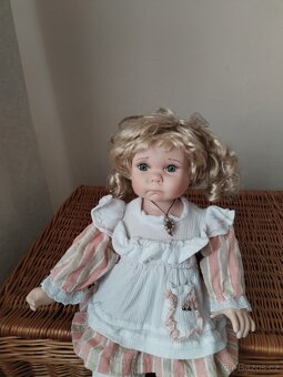Panenka porcelánová 45 cm. - 6