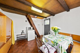 Prodej chaty 16 m2 se zahradou 392 m2, osobní vlastnictví - - 6