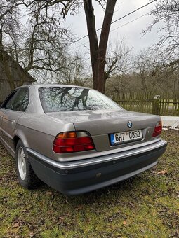 BMW e38 740i - 6