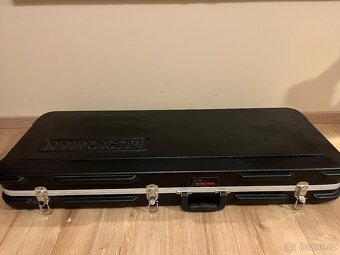 Elektrická kytara Ernie Ball Music Man JP6 - 6