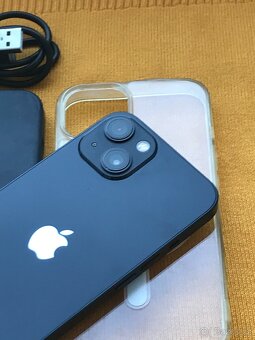 Apple Iphone 13 128GB tmavě modrý . Baterie 100% .. HEZKÝ - 6