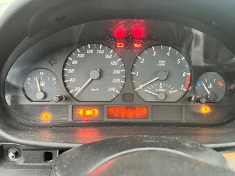BMW E46 Coupe 323ci - 6