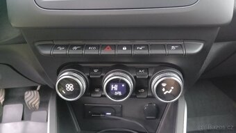 Dacia Duster 1.6i 84 kW 4x4 Prestige - 6