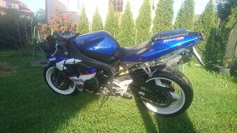 Yamaha yzf-r1 - 6