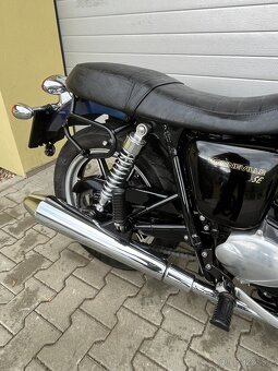 Triumph Bonneville SE - 6
