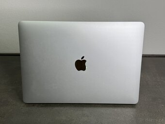 MacBook Air 13'' 2020 / M1 / 8GB / 256GB SSD / Silver - 6