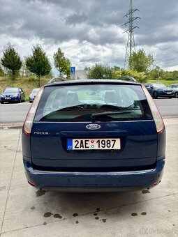 Ford Focus 1.6i 74 kW – 2011, SERVISKA,KLIMA,BEZ INVESTIC - 6