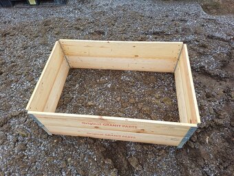 Ohradky na vyvýšený záhon. - 6