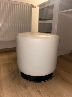 Kosmetický stolek - 6