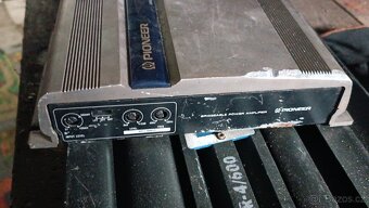 2x Zesilovač k Subwooferu Pioneer + Carpower 14002 - 6