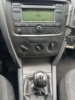 Škoda Octavie combi 2.0 tdi 103 kw - 6