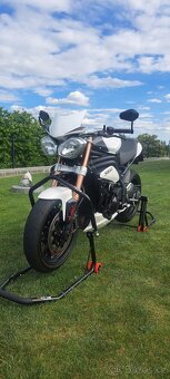 Triumph Speed Triple 1050 - 6