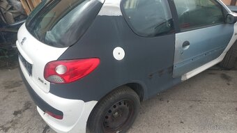 Peugeot 206+ Rok 2011 - 6