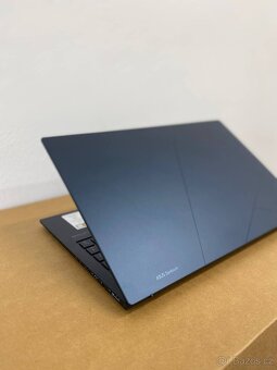 Notebook ASUS Zenbook 15 - AMD R7/32GB/1TB - 6