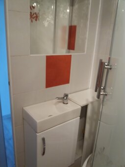 Pronájem bytu 1+kk - 6