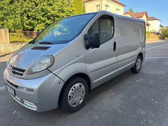 Opel Vivaro 1.9, L1H1, rok 2006 - 6