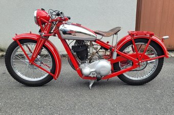 Jawa 350 OHV, rok 1936, odkryté ventily - 6