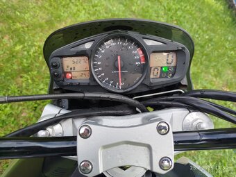 Suzuki GSR 600 - 6