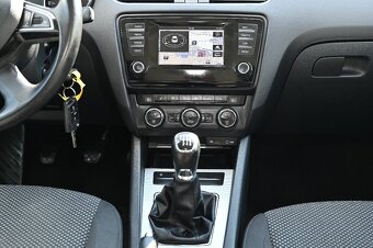 Škoda Octavia 2.0TDI 110KW Ambition 2/2014 - 6