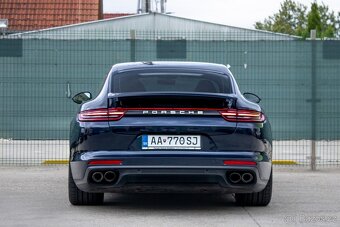 Porsche Panamera 4 E-Hybrid 4x4 A/T - 6