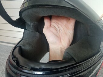 Přilby Uvex a Shark - 6