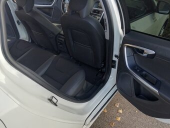 Volvo v60 - 6