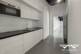 Pronájem obchodní prostory, 431 m2 - Praha - Karlín - 6