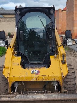 Smykem řízený nakladač CAT 246D3 2020 - 6