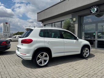 Volkswagen Tiguan 2,0 TDI 130kW R-LINE 4X4 LED PANO DPH - 6