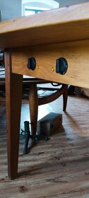 Masivní ručně vyrobený jídelní stůl Williama Pagden - 6