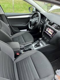Škoda Octavia 3 face 2.0 tdi DSG - 6