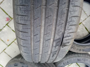 Letní pneu 215/55 R17 94V - 6