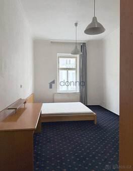 Pronájem bytu 1+1/L 33m², ul. Slavojova, Praha 4 - Nusle, za - 6