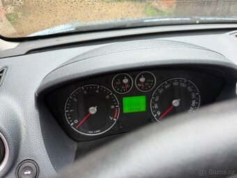 Ford fiesta - 6