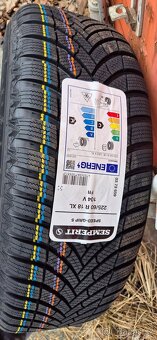 Ford Kuga r18 originální disky Ford 225/60 r18 Nokian čidla - 6