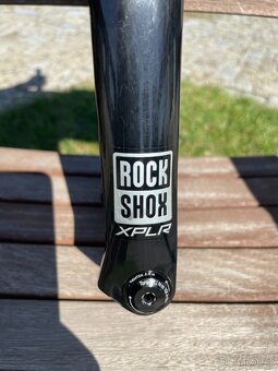 Odpružená vidlice RockShox Rudy Ultimate XPLR 40mm - 6