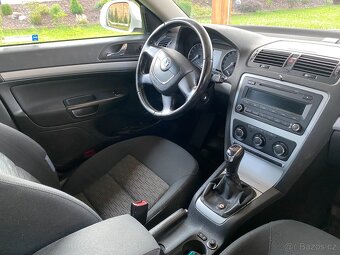 Škoda Octavia II Combi 1.6 TDI, r.v. 2011, Facelift - 6