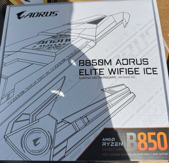 PC herní AMD Ryzen 7 9700X Radeon 9070 - 6